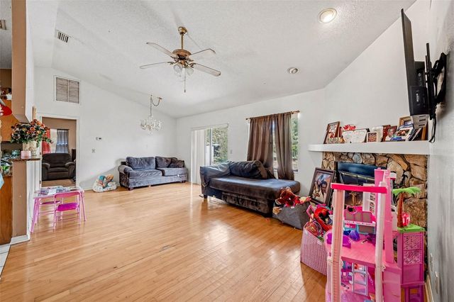 917 DEVONSHIRE WAY, Lake Wales, FL 33853