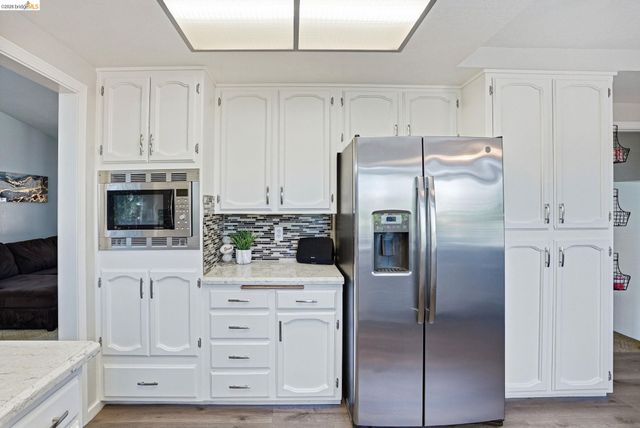 1805 Geyser Ct, Antioch, CA 94509