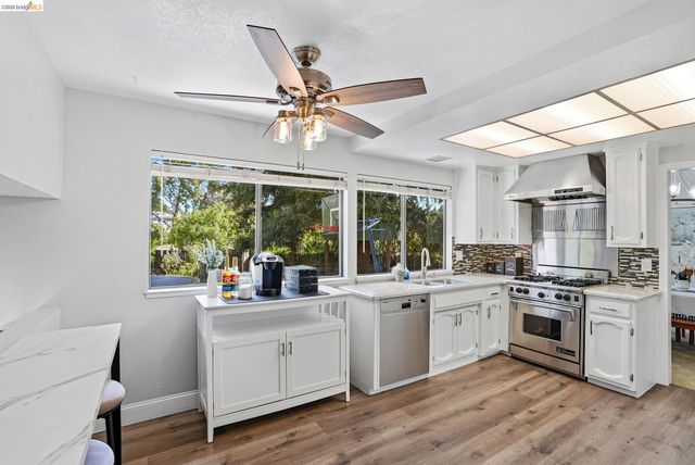 1805 Geyser Ct, Antioch, CA 94509