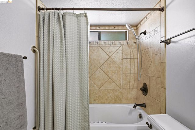 1805 Geyser Ct, Antioch, CA 94509