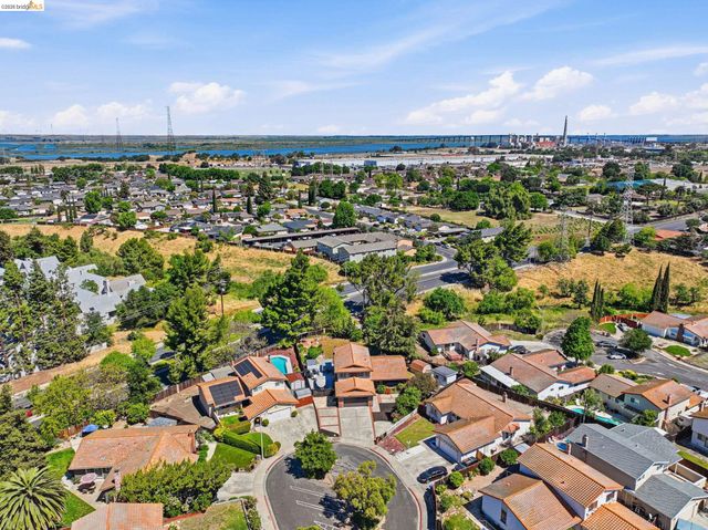 1805 Geyser Ct, Antioch, CA 94509