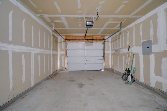 1020 Spruce Court SE, Los Lunas, NM 87031