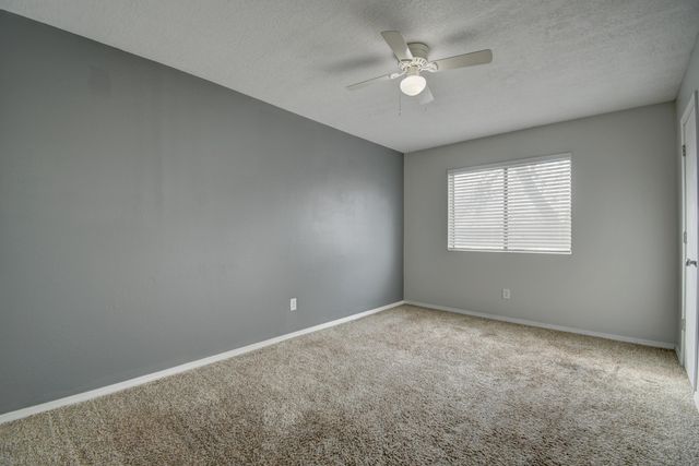 1020 Spruce Court SE, Los Lunas, NM 87031