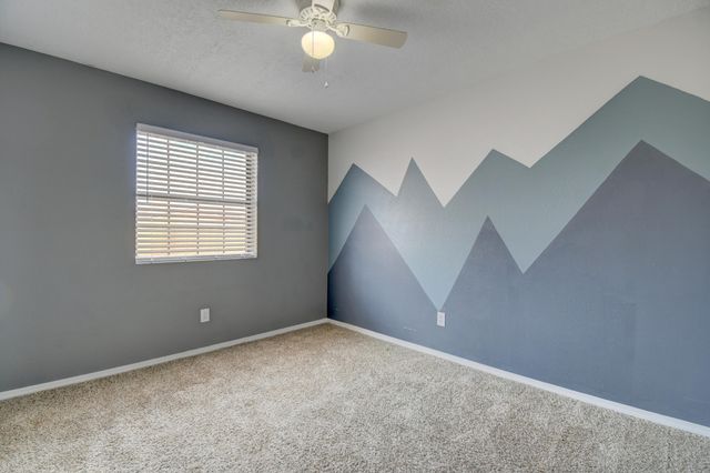 1020 Spruce Court SE, Los Lunas, NM 87031