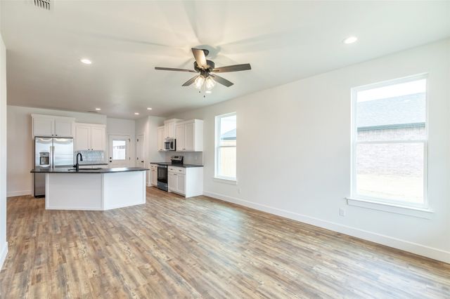 8001 SAWDUST, Abilene, TX 79602