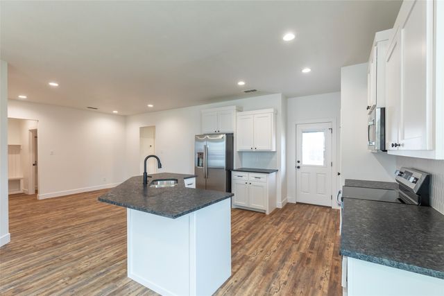 8001 SAWDUST, Abilene, TX 79602