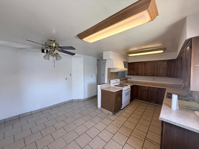 1348 Sanger Avenue, Sanger, CA 93657