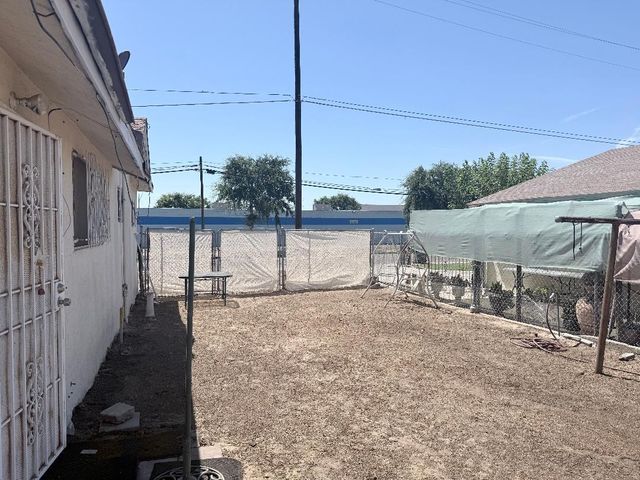 1348 Sanger Avenue, Sanger, CA 93657