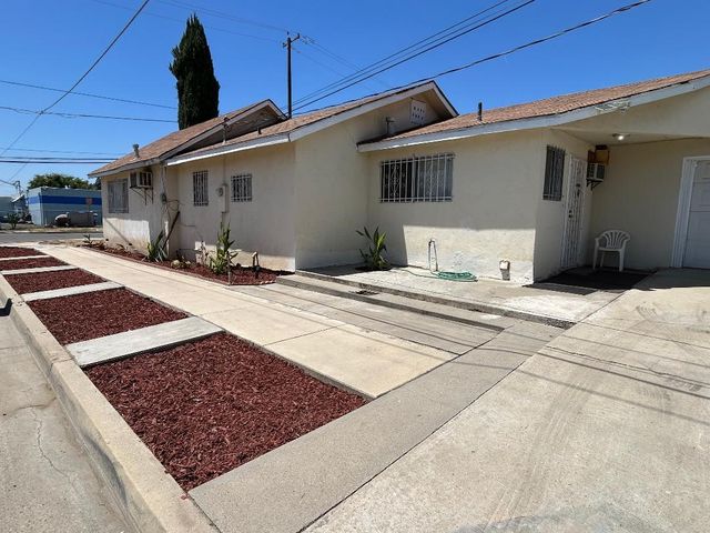 1348 Sanger Avenue, Sanger, CA 93657