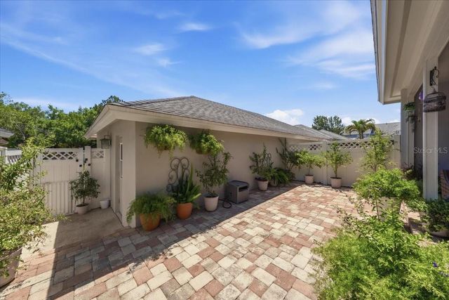 9606 ROYCE DRIVE, Tampa, FL 33626