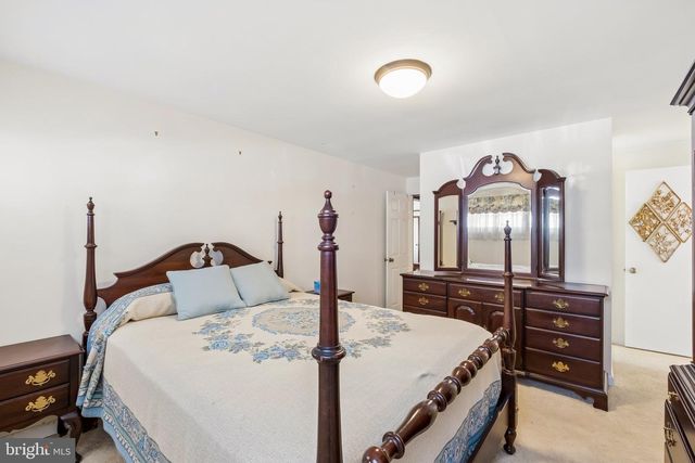 1248 NOLEN RD, Abington, PA 19001