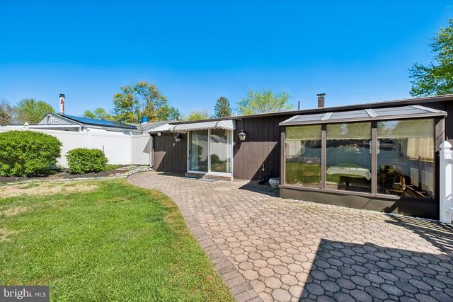 1248 NOLEN RD, Abington, PA 19001