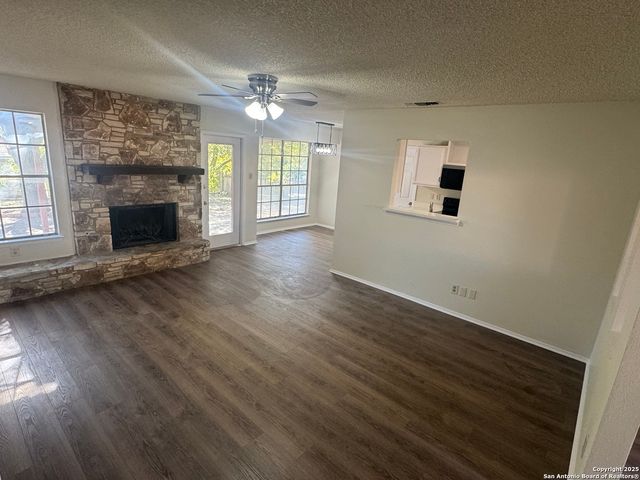 13907 mission, San Antonio, TX 78233