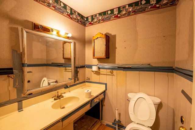 35 E Knapp Street, Unknown, WI 54868