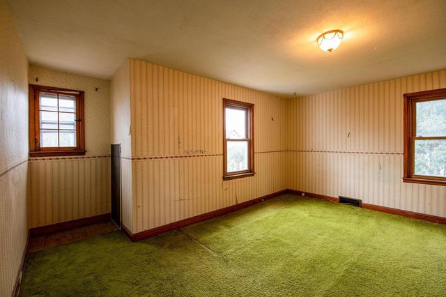 35 E Knapp Street, Unknown, WI 54868