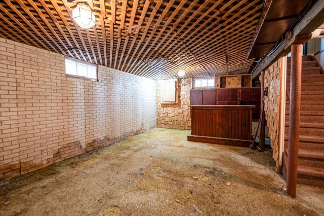 35 E Knapp Street, Unknown, WI 54868