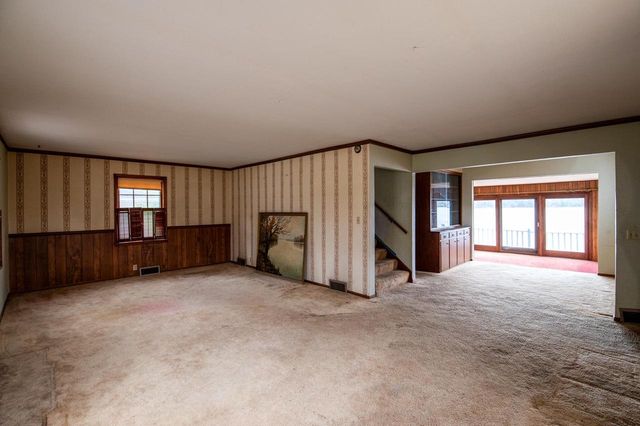 35 E Knapp Street, Unknown, WI 54868