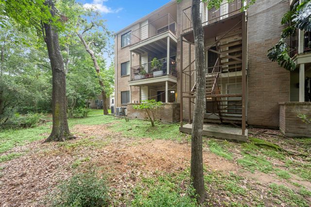 3500 Tangle Brush Drive 102, Spring, TX 77381