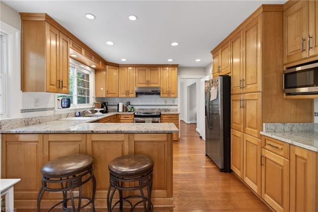 3375 Lynnwood DR, Virginia Beach, VA 23452