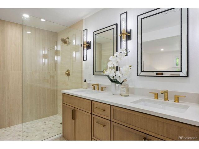 3851 S Quebec St, Denver, CO 80237