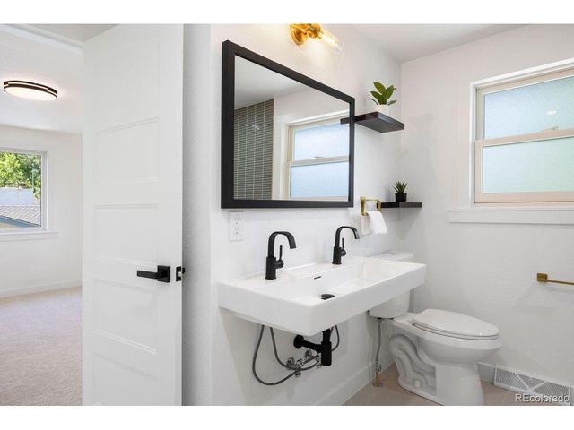 3851 S Quebec St, Denver, CO 80237