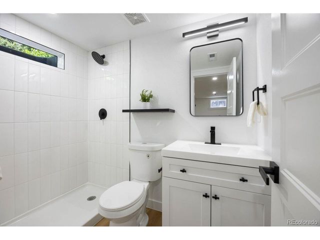 3851 S Quebec St, Denver, CO 80237