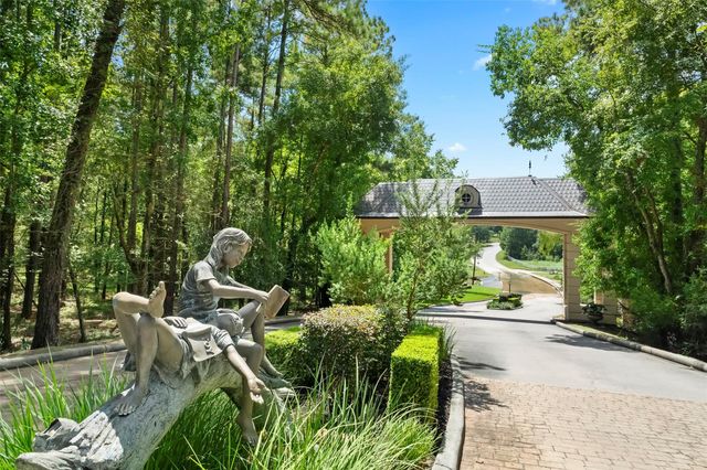 10332 Hunter Creek Lane, Conroe, TX 77304