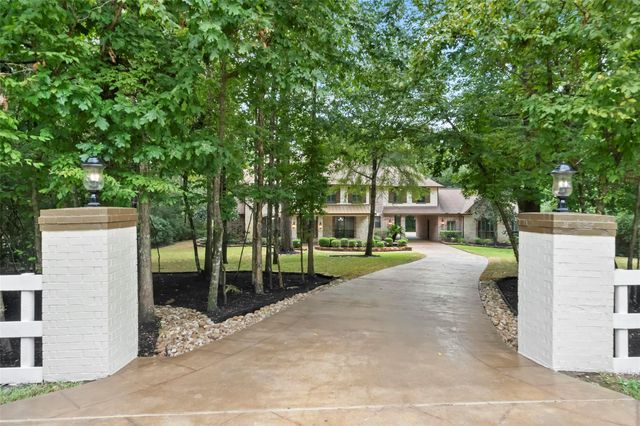 10332 Hunter Creek Lane, Conroe, TX 77304
