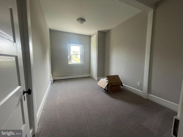 233 MORWOOD RD, Harleysville, PA 19438
