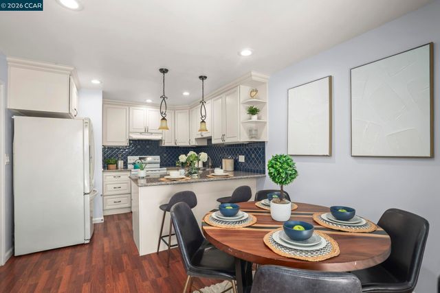 2135 Ascot Dr 13, Moraga, CA 94556