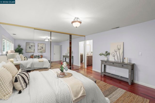 2135 Ascot Dr 13, Moraga, CA 94556