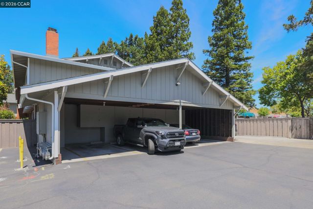 2135 Ascot Dr 13, Moraga, CA 94556