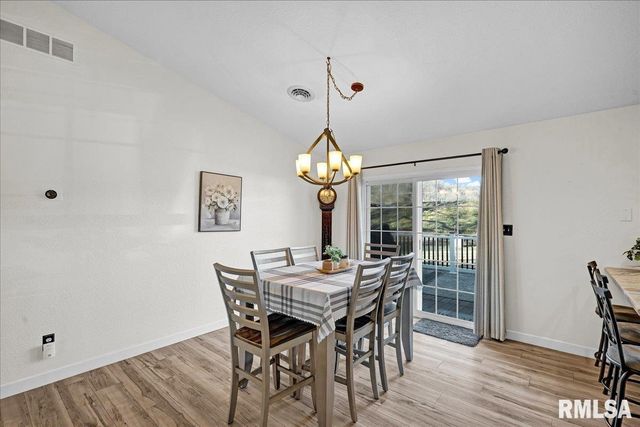 160 MOSCHEL Street, East Peoria, IL 61611