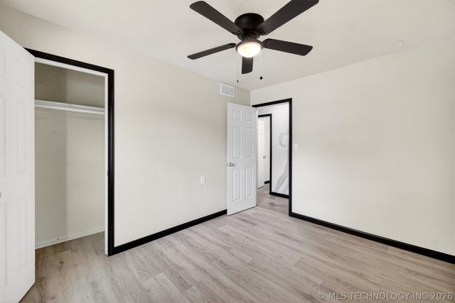 28 E 62nd Place N, Tulsa, OK 74126