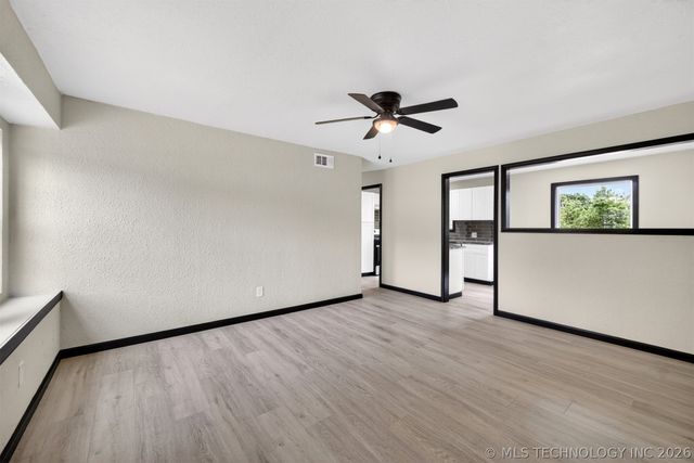 28 E 62nd Place N, Tulsa, OK 74126