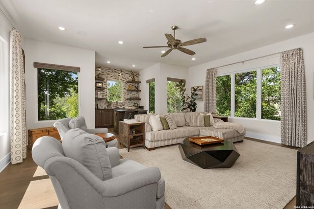 44 LANDMARK RDG, Boerne, TX 78006