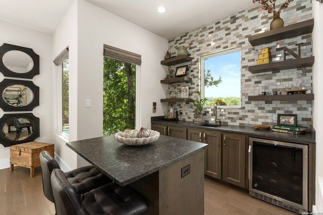 44 LANDMARK RDG, Boerne, TX 78006