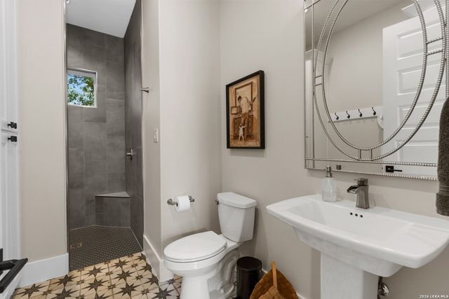 44 LANDMARK RDG, Boerne, TX 78006