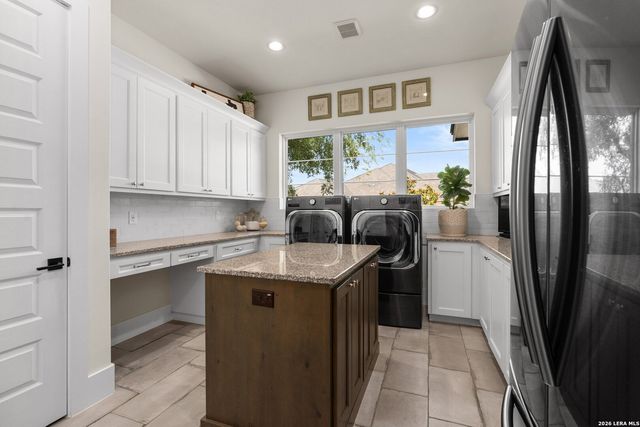 44 LANDMARK RDG, Boerne, TX 78006