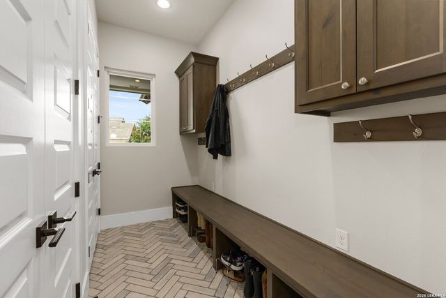 44 LANDMARK RDG, Boerne, TX 78006