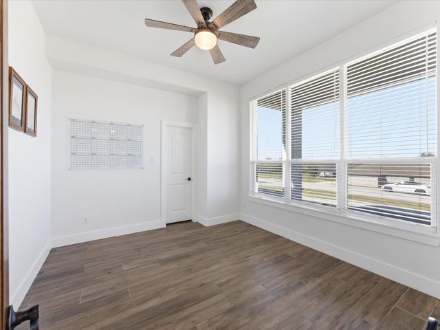 356 Scenic Wood Drive, Azle, TX 76020