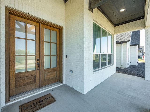 356 Scenic Wood Drive, Azle, TX 76020