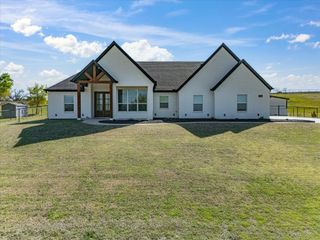 356 Scenic Wood Drive, Azle, TX 76020