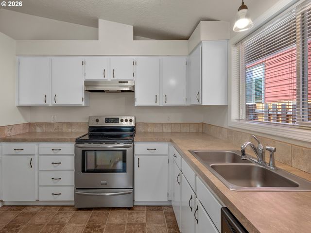 10844 Sw 61ST Ave, Portland, OR 97219