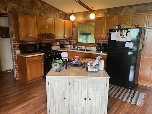 W10617 Blackhawk Trail, Fox Lake, WI 53933