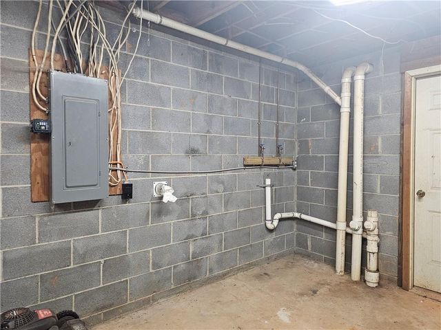 8291 Highway 5, Whitesburg, GA 30185