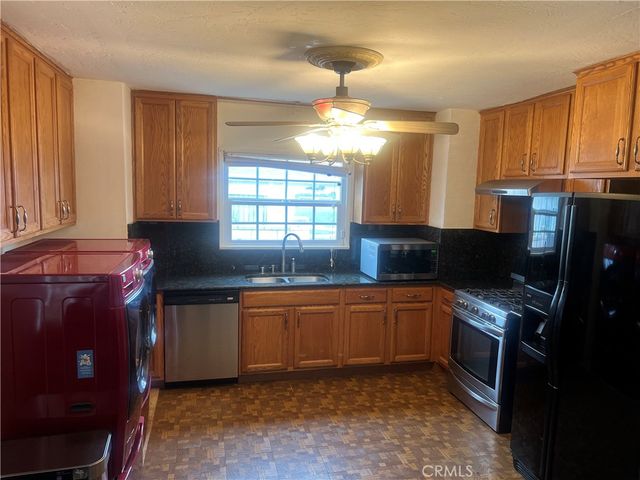 543 Flores Street, San Bernardino, CA 92411