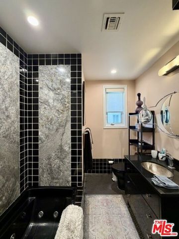 1424 N Crescent Heights Boulevard 41, West Hollywood, CA 90046