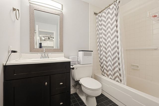 77 Adams St 1102, Quincy, MA 02169