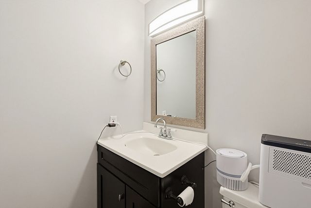 77 Adams St 1102, Quincy, MA 02169